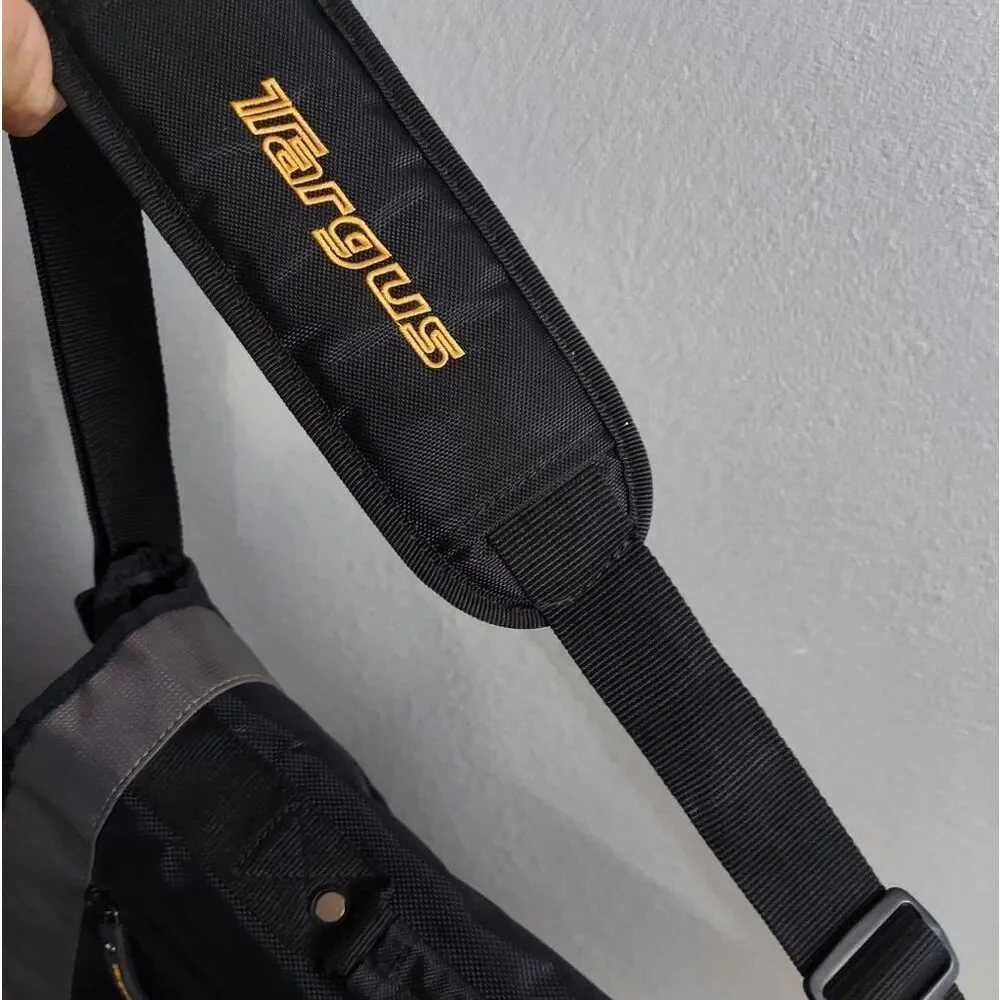 Targus CityGear Messenger Crossbody Shoulder Bag Black Gray